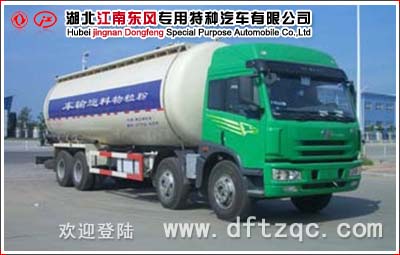解放前四后八粉粒物料運輸車